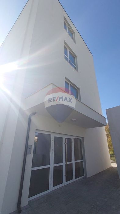 Продава се Промишлена сграда в Варна, Западна промишлена зона - 1621 кв.м за 721 €/кв.м - Снимка #1