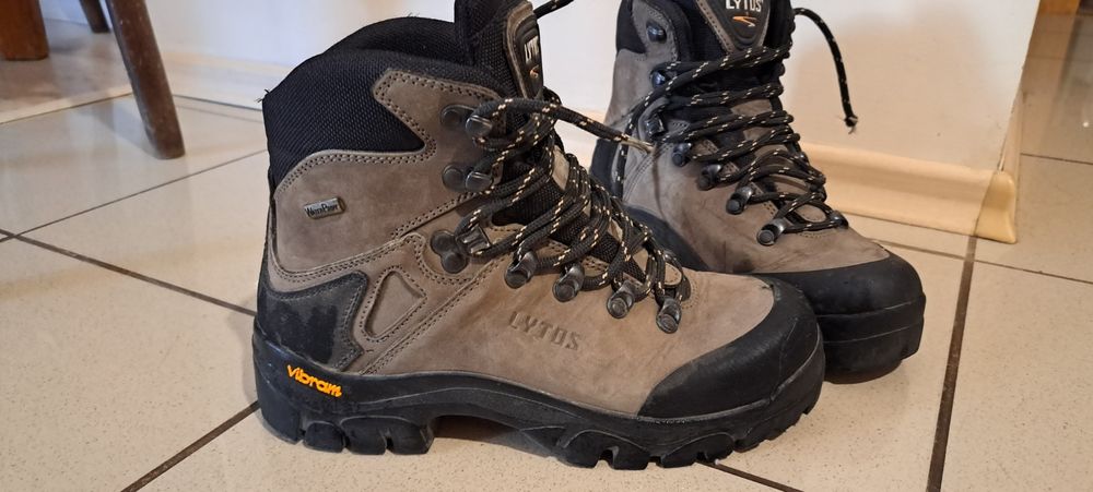 Планински обувки