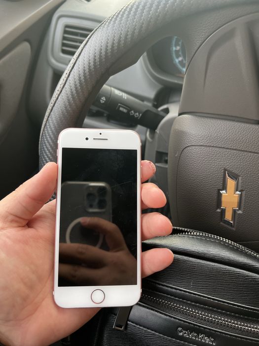 Айфон 7 предлагайте обмен 32 гиг