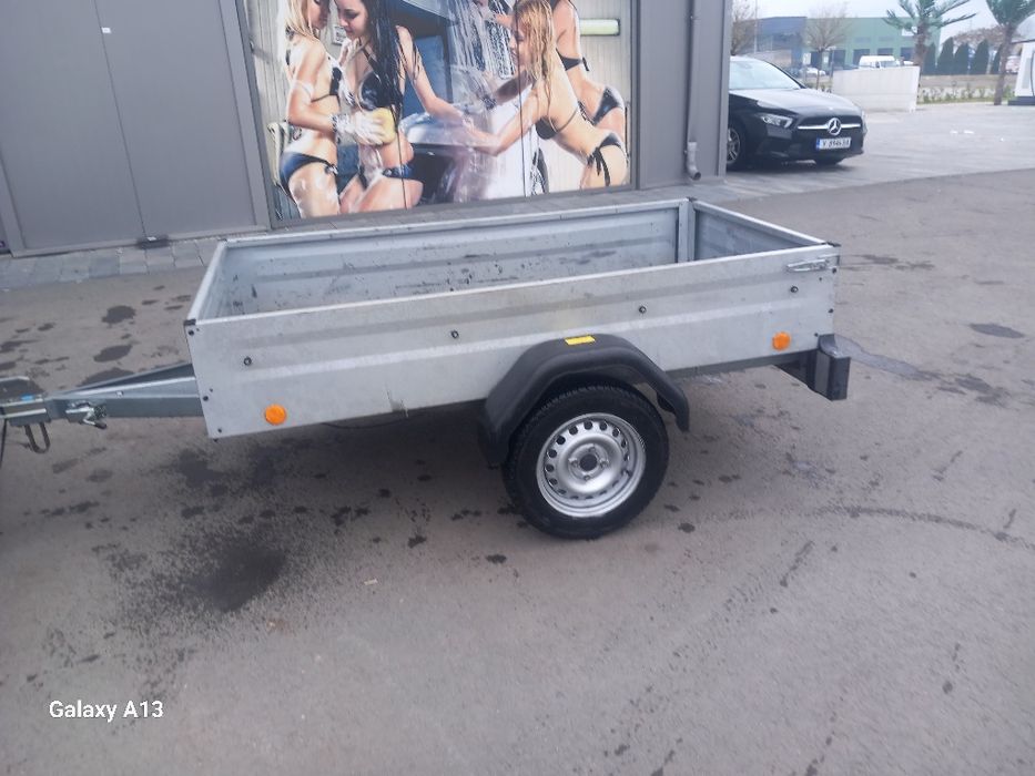 Продавам.ремарке за кола