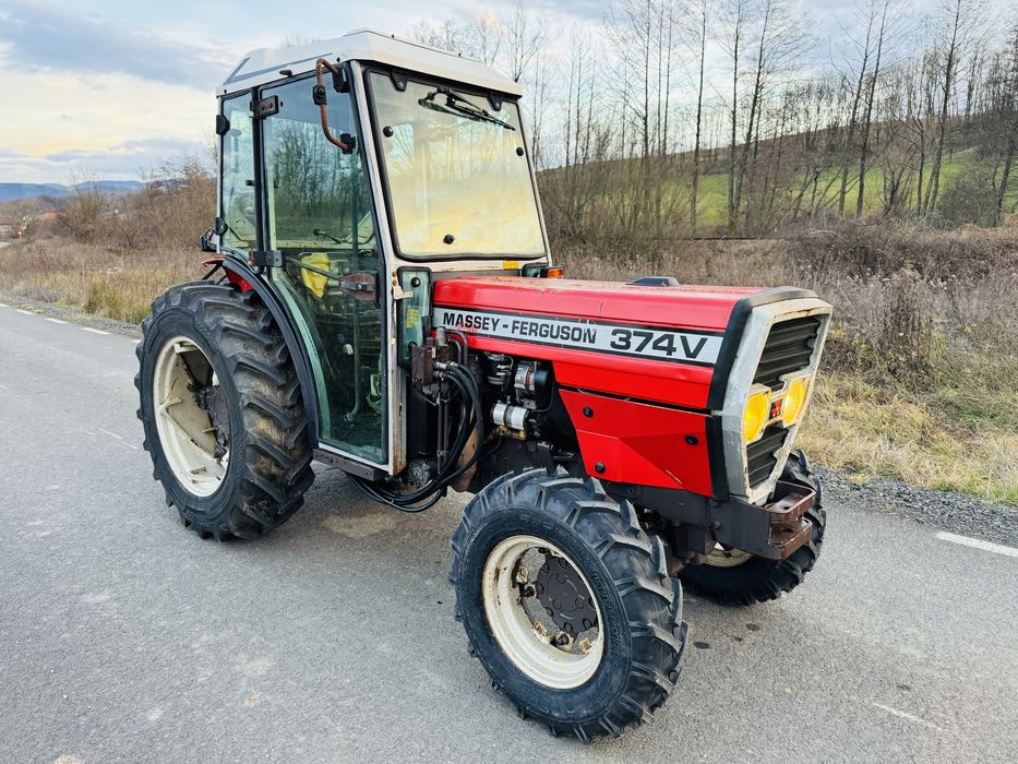 Tractor Massey Ferguson 374V 4x4 64cp 4 cilindri cauciucuri noi
