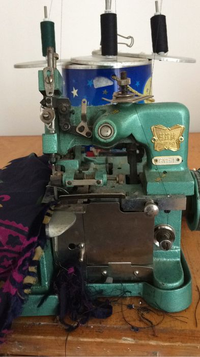 Обверлрг прдам 3 нитк