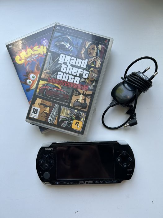 PSP 3000 32gb с играми