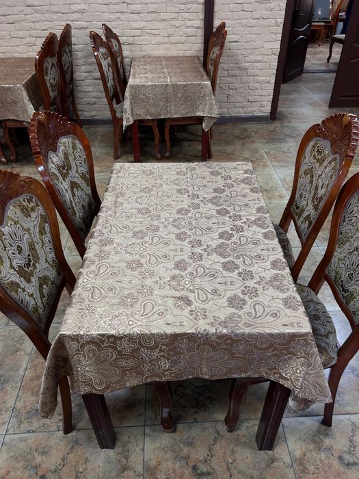 Продам стулья и столы