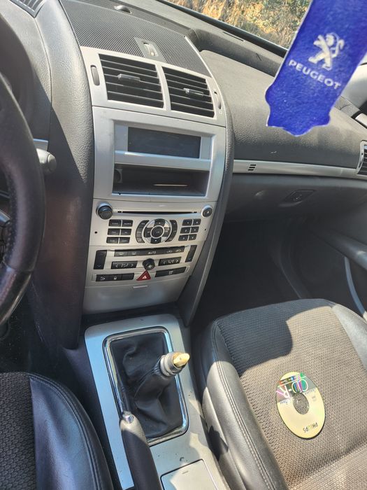 За Части Peugeot 407 2.2 hdi 2007 година