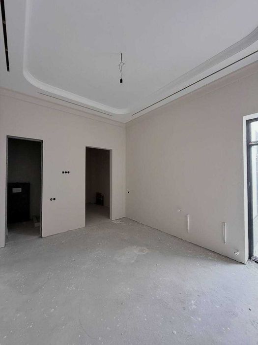 Алока махаллада зор ва файзли ховли сотилади