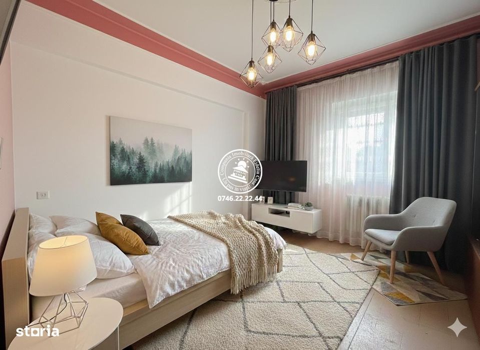 Apartament 3 camere de vanzare Centru
