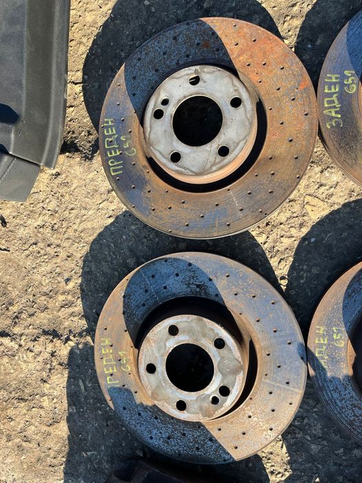 Предни и задни дискове и апарати за Mercedes W205 OM651