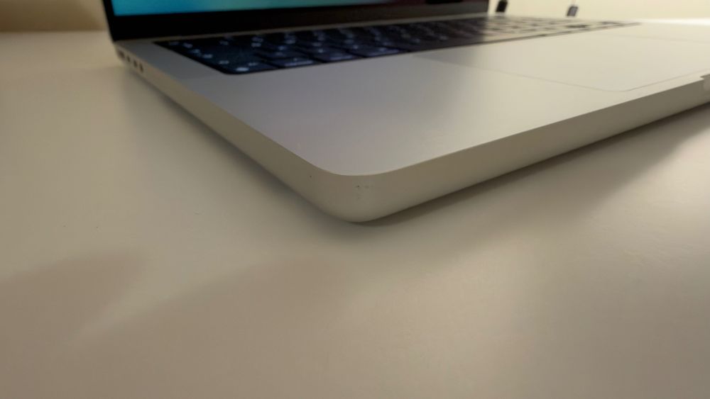 MacBook Pro 14" M3 Pro • 18GB RAM • 512GB SSD • 97% Battery • Пълен комплект — миниатюра 7