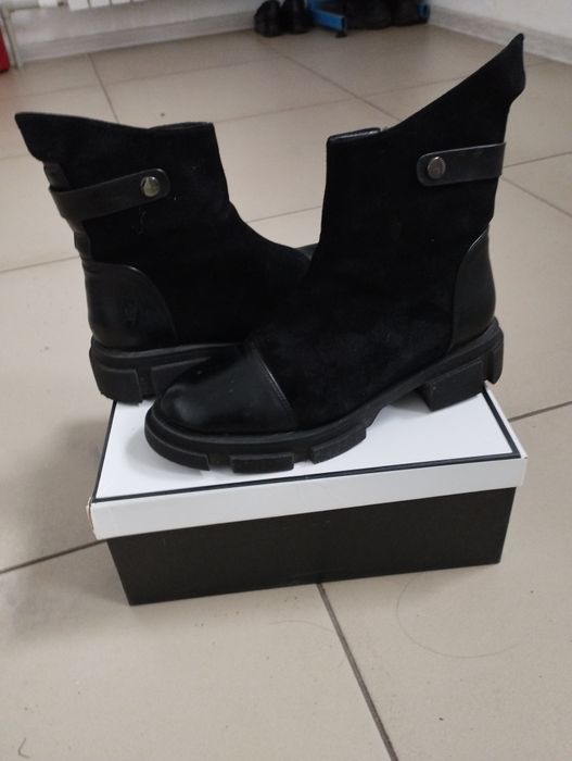 Продам ботинки в отличном состоянии,