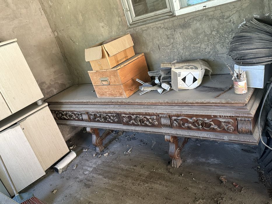 Продам стол, нужна реставрация