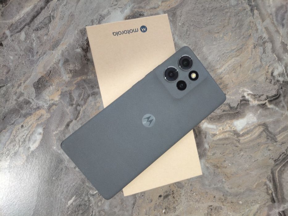 Telefon Motorola edge 50 FĂRĂ SCHUMBURI