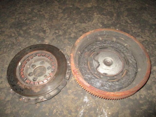 Kit ambreaj volanta placa disc Golf 4 Bora Seat Skoda 1,6 benzina 8v