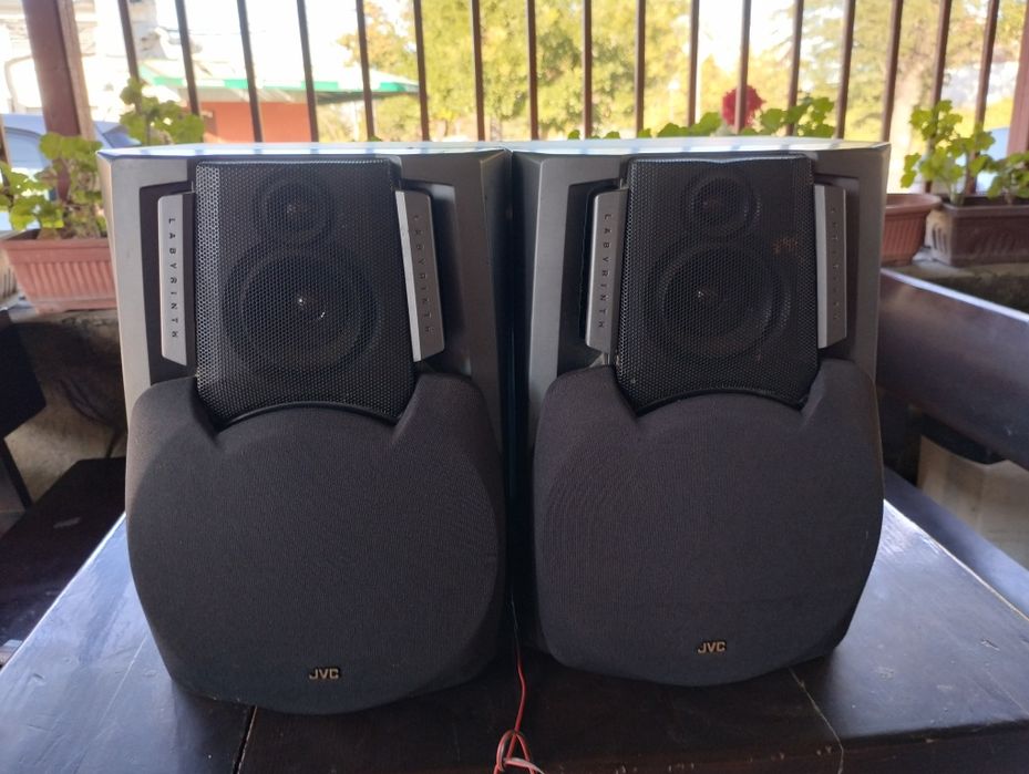 Уредба Sony LBT-D109 + 2бр. колони JVC SP-D452