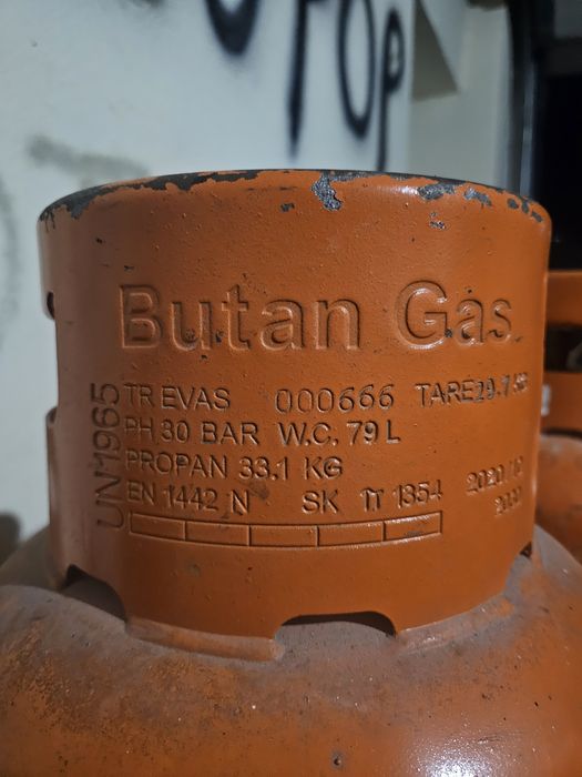 Butelii gaz 79 litri