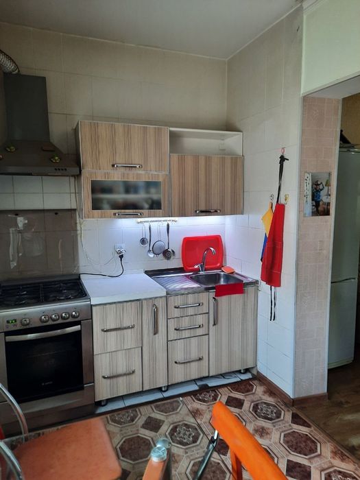 Сдаю Свою трёхкомнатную квартиру массив Панельный