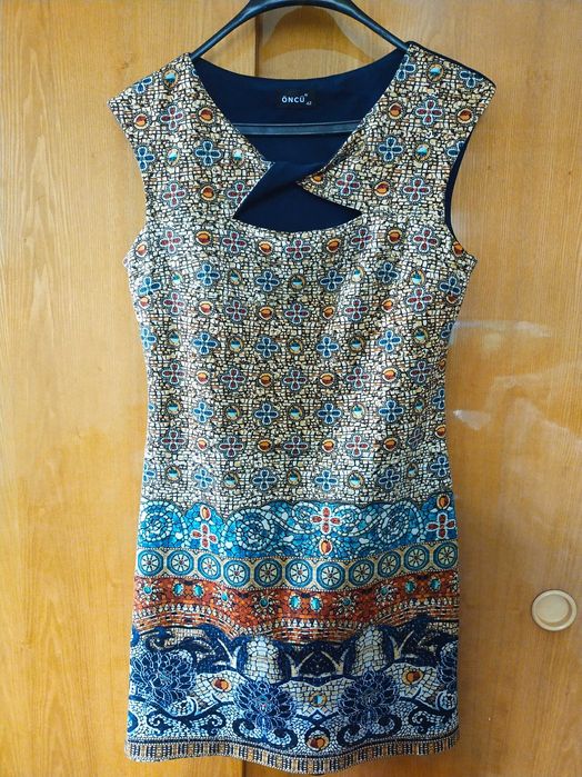 Продам женское платье