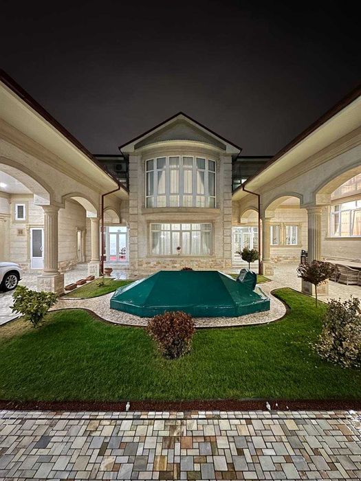 -Район: Мирзо-Улугбекский -Улица: Амир Темур  6.1 сотки 348  кв.м.