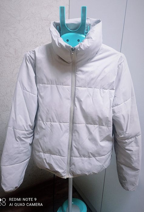 Продам демисезонные куртки