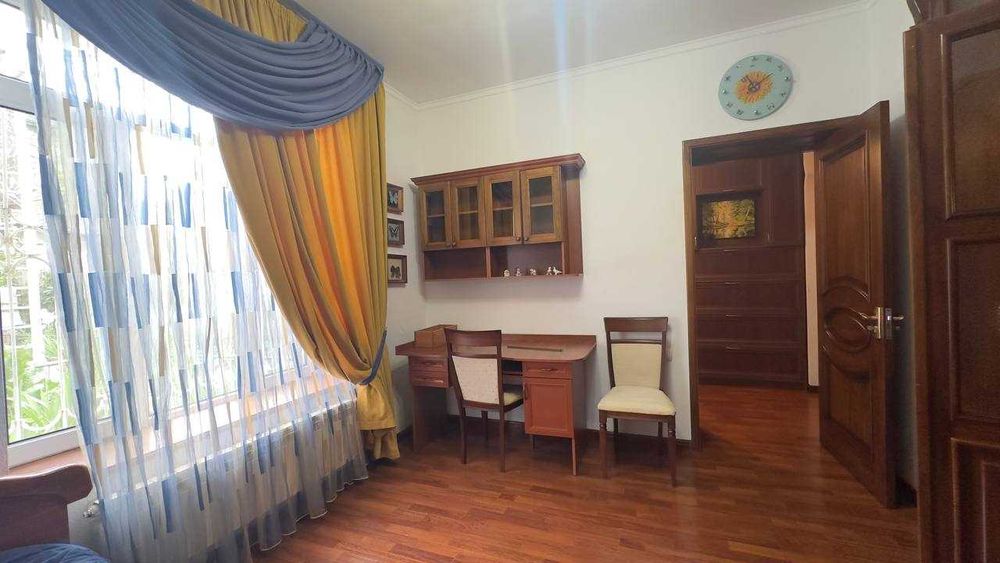 4.2 сот. Участок под офис ,дом  Саракулька Жк Гринвич Greenwich Хозяин