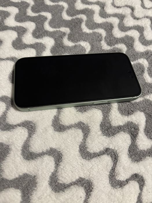 Vand Iphone 15 in garantie