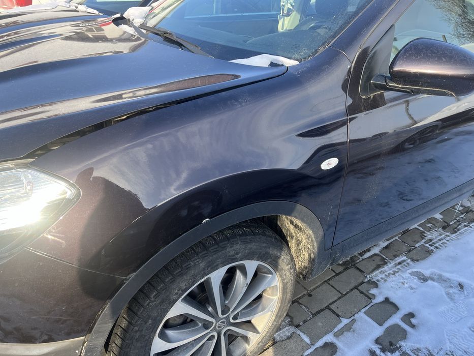 Aripa stanga/dreapta nissan qashqai 2010