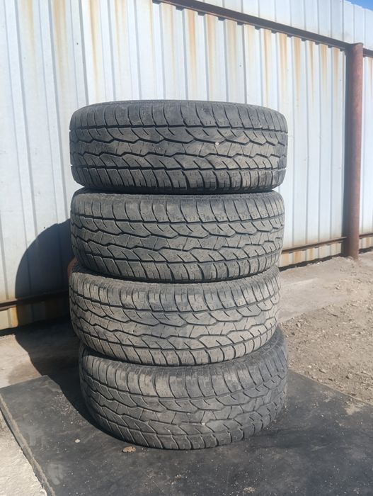 Продам резину MAXXIS BRAVO
