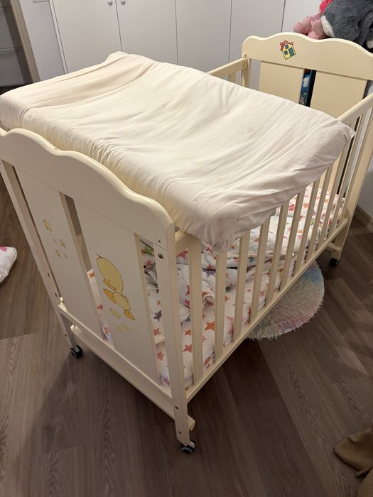 Patut de lemn pentru copii de la nastere pana la 3-4 ani