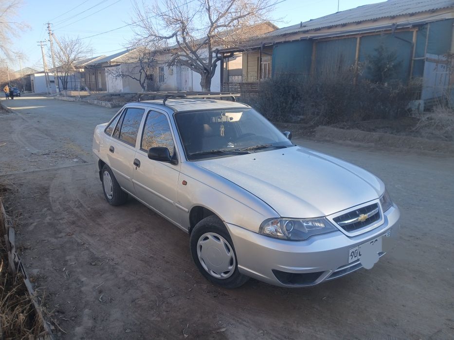 Нексия 2 сотилади