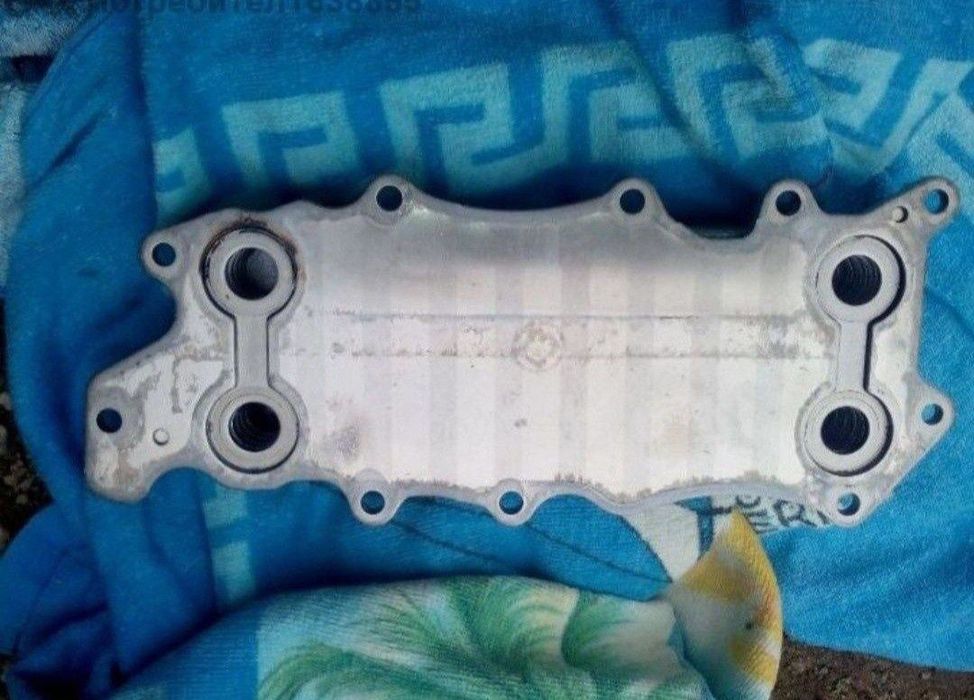 Охладител/радиатор масло Mercedes /Гарнитура корпус маслен филтър b