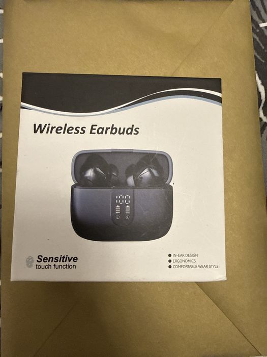 vand casti bluetooth aproape noi