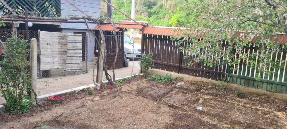 Продава се Къща в Силистра, Юг - 100 кв.м за 255 €/кв.м - Снимка #1