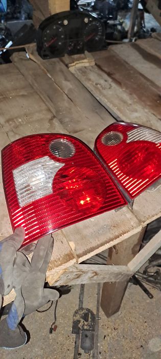 Lampi  stopuri triple stânga dreapta complete Vw Polo hatchback