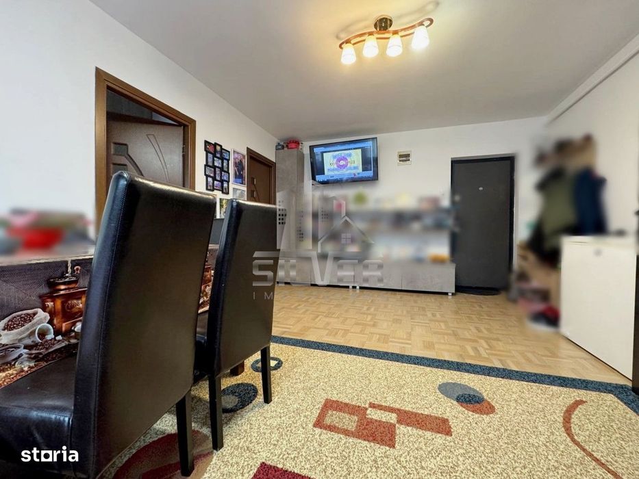 Apartament cu 2 camere/49mp/parcare cu CF/zona Eroilor.