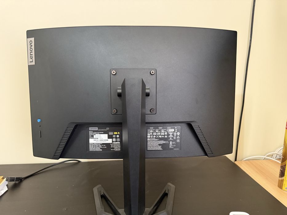 Monitor lenovo G27qc-30, 27 inch, 165 hz, rezolutie 2k, 1ms