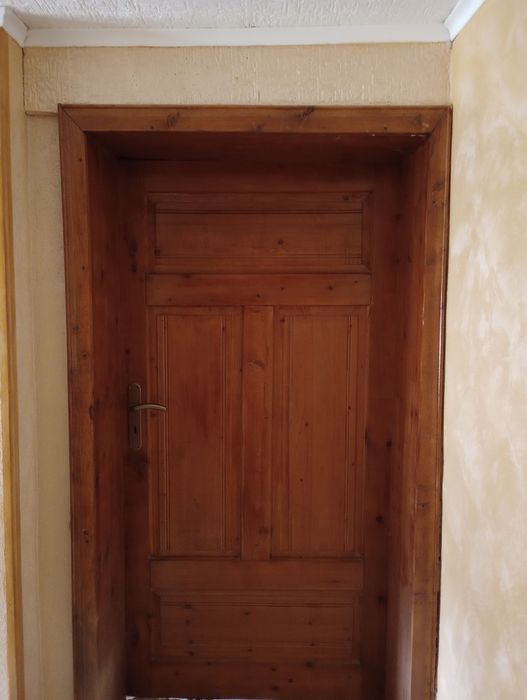 Интериорна врата
