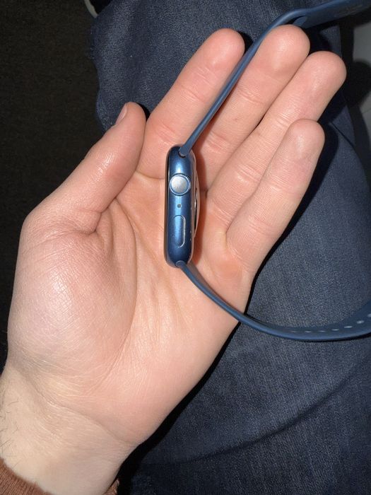 Продам Apple watch 7 series 45mm