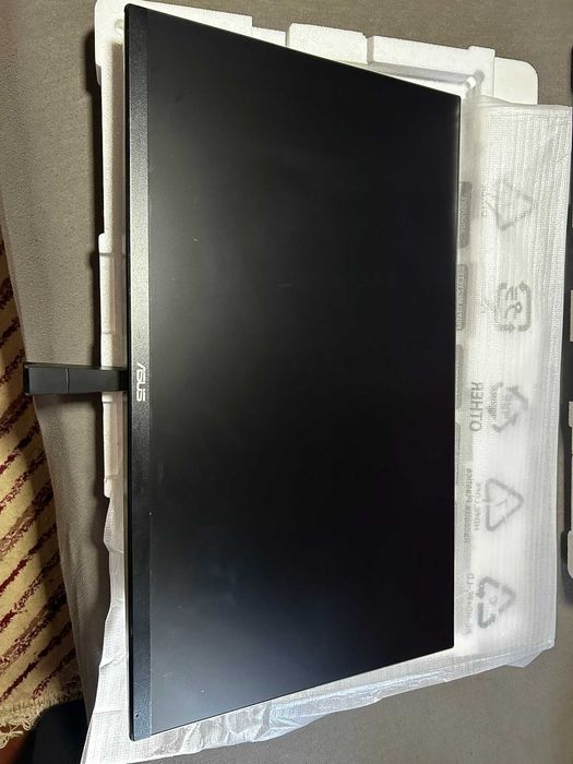 Monitor Gaming LED IPS Asus TUF 27" , 144Hz, Full HD (1920x1080)