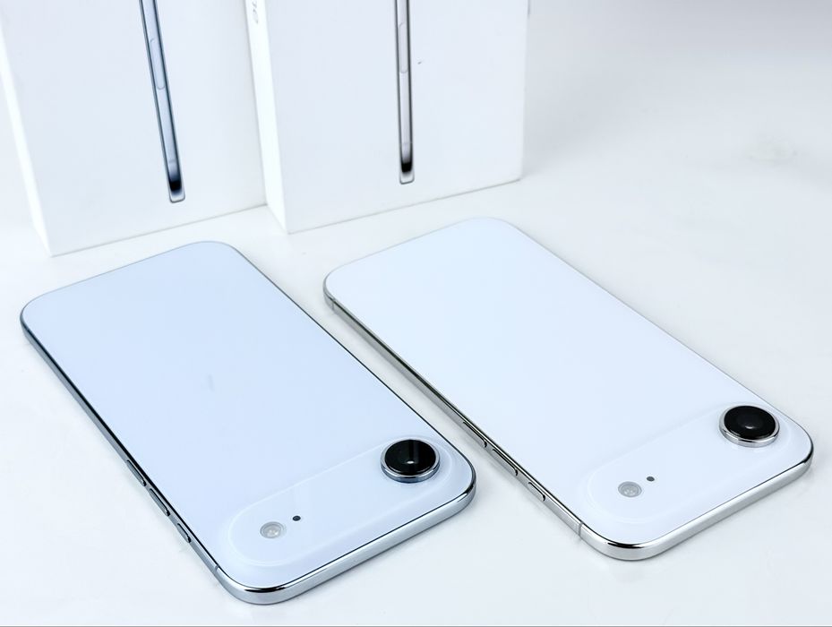 НОВ! Apple iPhone 17 Air 256GB Blue / White Гаранция!