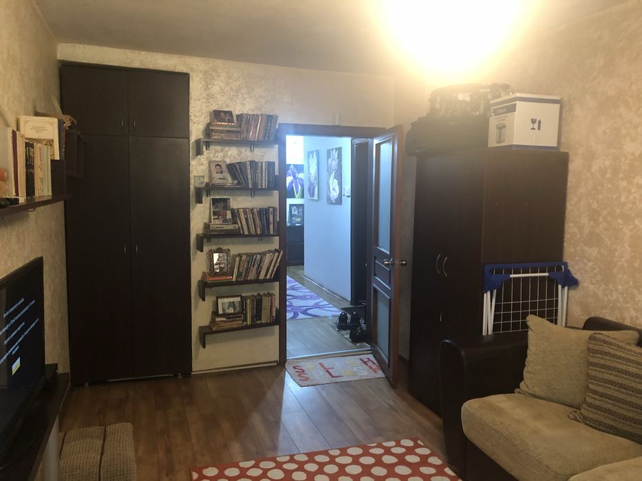 Продава се Тристаен апартамент в Бургас, Възраждане - 94 кв.м за 2394 €/кв.м - Снимка #2