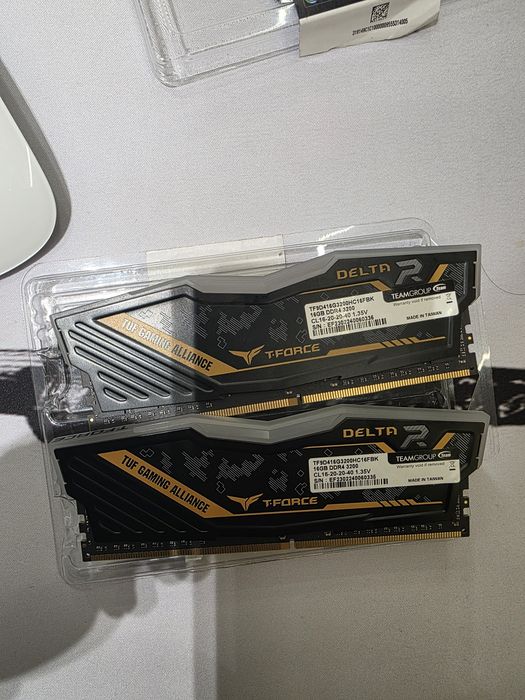 Продам ddr 4 delta 3200 16 gb