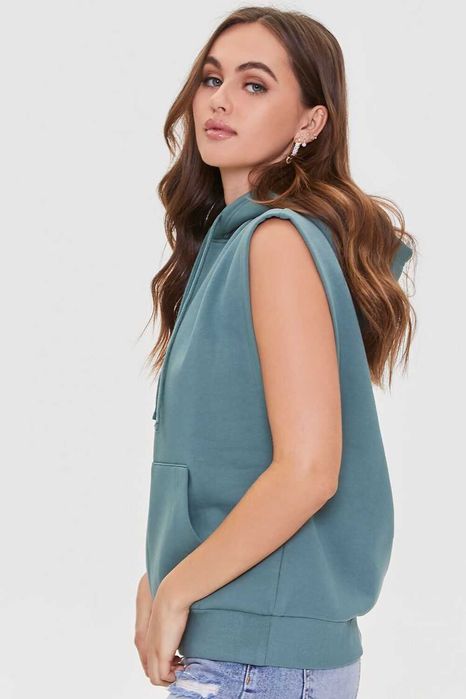Толстовка с капюшоном без рукавов от Forever21