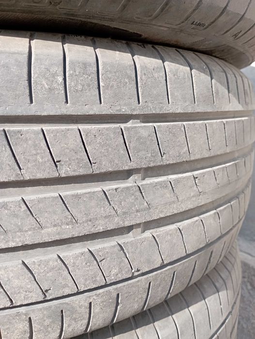 Шины, балоны бу 215/60R17