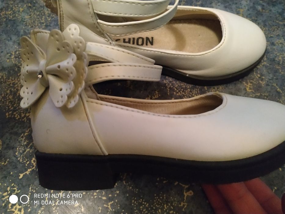 Детские красивые туфельки