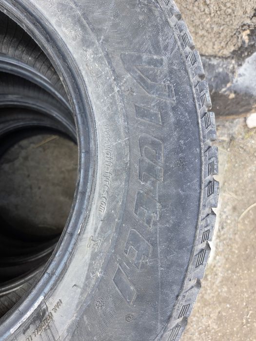 Резина на ниву комлект