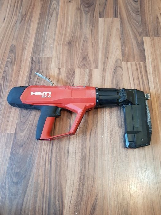 Pistol de cuie Hilti DX 6