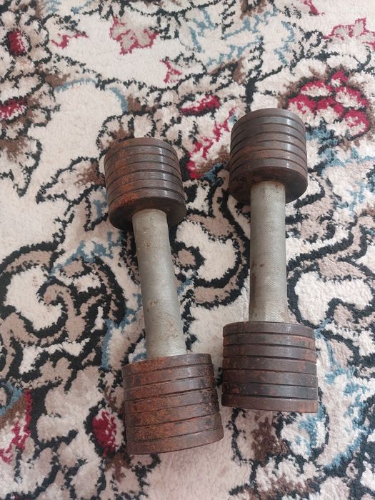 Гантели сотилади. Продается гантели