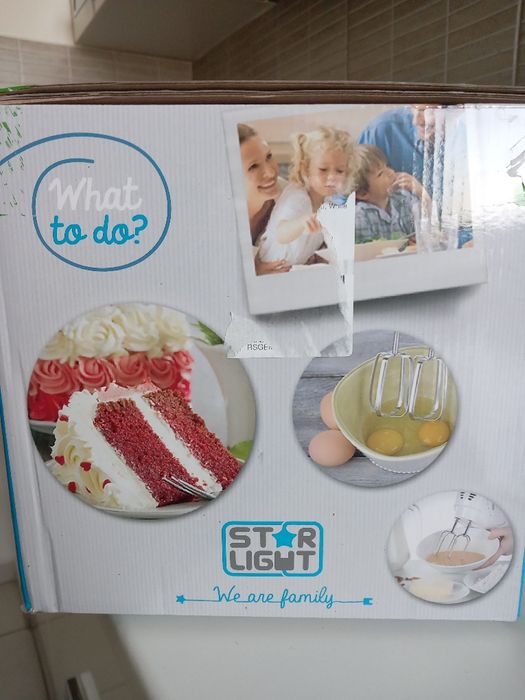 Vând mixer cu bol Star Light, nou la cutie,produs de calitate.