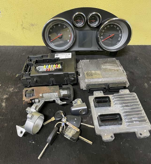 Kit Pornire Opel Meriva B 1.4 Turbo an 2011/2017 Pret 1000 lei