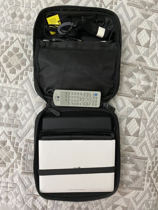 DVD player / с экраном походный